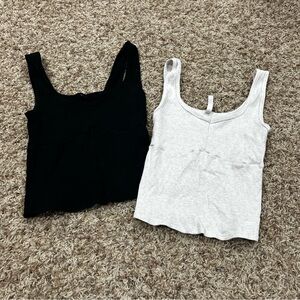 Fabletics Women’s Size Small Black And Beige Tank Tops Bundle Of 2